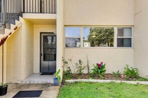 Apartment (2 Bedrooms) | Interior - Sunny Florida Condo: 4 Mi to Gulf Islands Seashore (Fort Walton Beach)