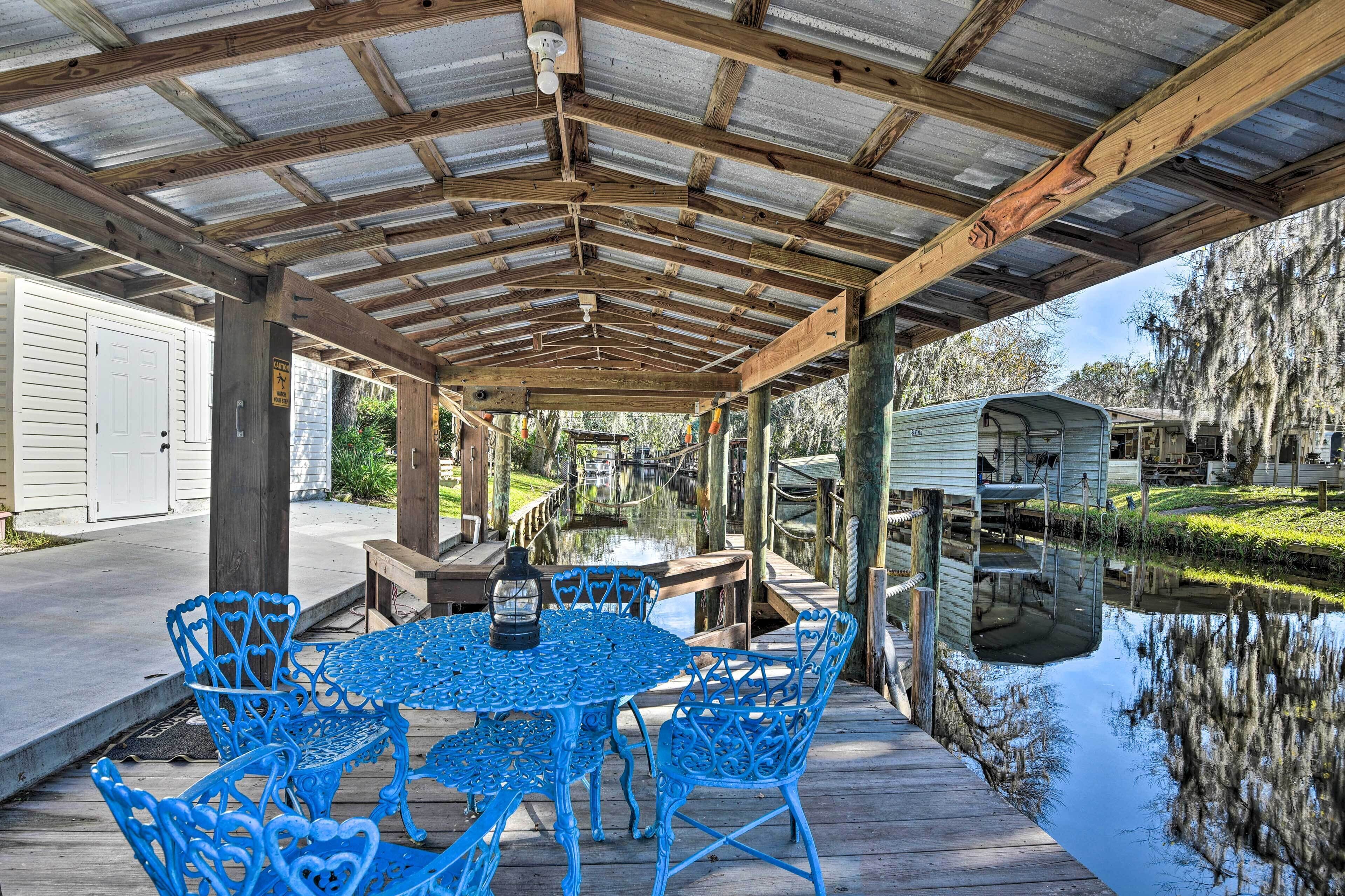 House (5 Bedrooms) | Front of property