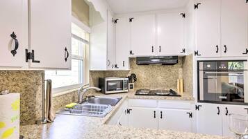 Rumah (2 Bedrooms) | Interior