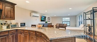 On-site Pond: Sleek Largo Studio < 7 Mi to Beach!