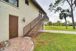 Apartment (0 Bedroom) | Interior - On-site Pond: Sleek Largo Studio < 7 Mi to Beach! (Seminole)
