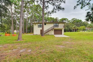 Apartment (0 Bedroom) | Interior - On-site Pond: Sleek Largo Studio < 7 Mi to Beach! (Seminole)