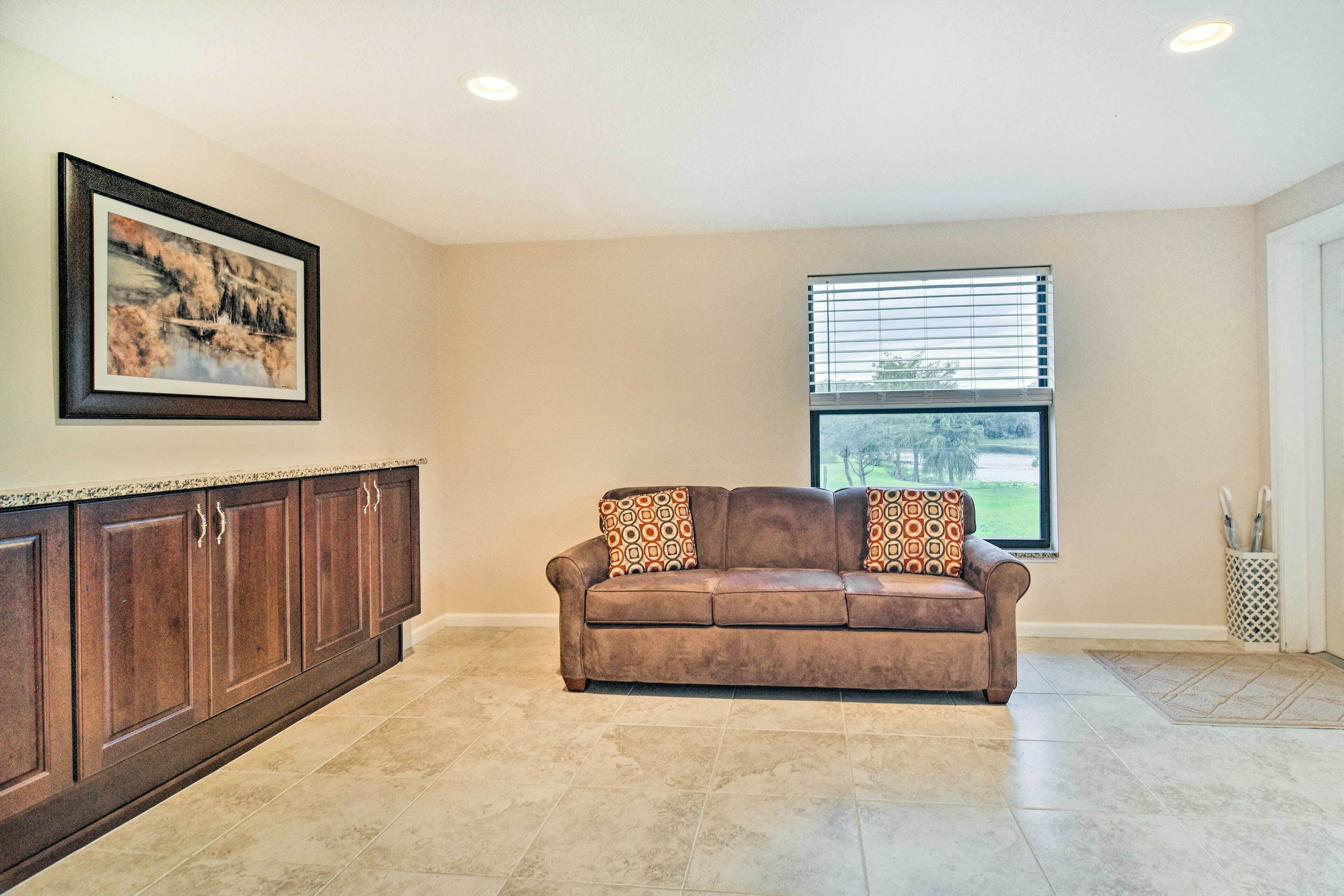 Apartment (0 Bedroom) | Interior