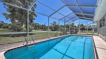 House (3 Bedrooms) | Front of property