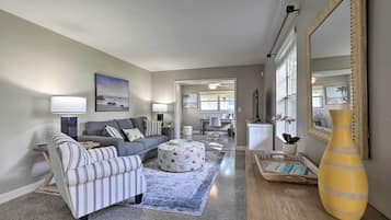 Rumah (3 Bedrooms) | Bagian depan properti