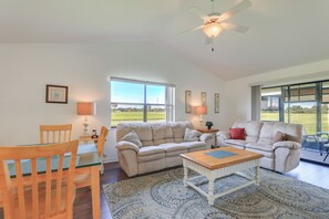 Villa (2 Bedrooms) | Interior