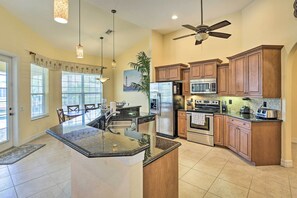 Interior - 3 Mi to Downtown Cape Coral: Canal-front Villa (Cape Coral)