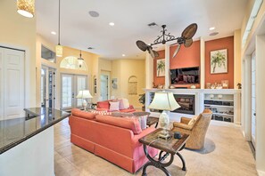 Villa (4 Bedrooms) | Interior