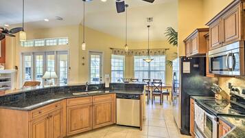 Vila (4 Bedrooms) | Parte interna