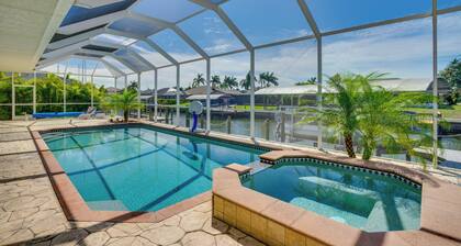 3 Mi to Downtown Cape Coral: Canal-front Villa
