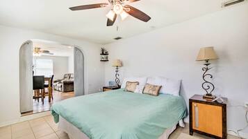 House (3 Bedrooms) | 3 bedrooms, iron/ironing board, bed sheets