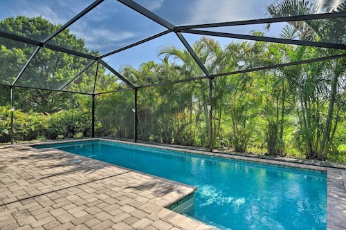 Pool & Lanai: Centrally Located Cape Coral Home