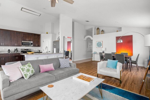 Télévision, console de jeux vidéo, livres