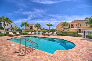 Apartment (3 Bedrooms) | Interior - Upscale Florida Townhome - 1/2 Mi to Beach! (Indian Harbour Beach)