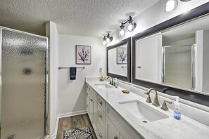 Appartement (3 Bedrooms) | Salle de bain