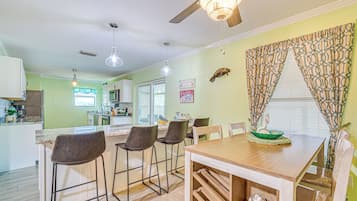 House (3 Bedrooms) | Dining