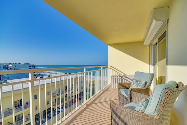 Apartment (2 Bedrooms) | Front of property - Waterfront Condo w/ Patio & Pool on Madeira Beach! (Madeira Beach)