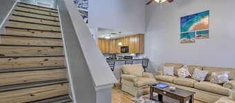 Tidy Tallahassee Townhome ~ 7 Mi to Downtown!