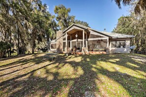 House (3 Bedrooms) | Interior - Welaka House w/ Private Dock on St Johns River (Welaka)
