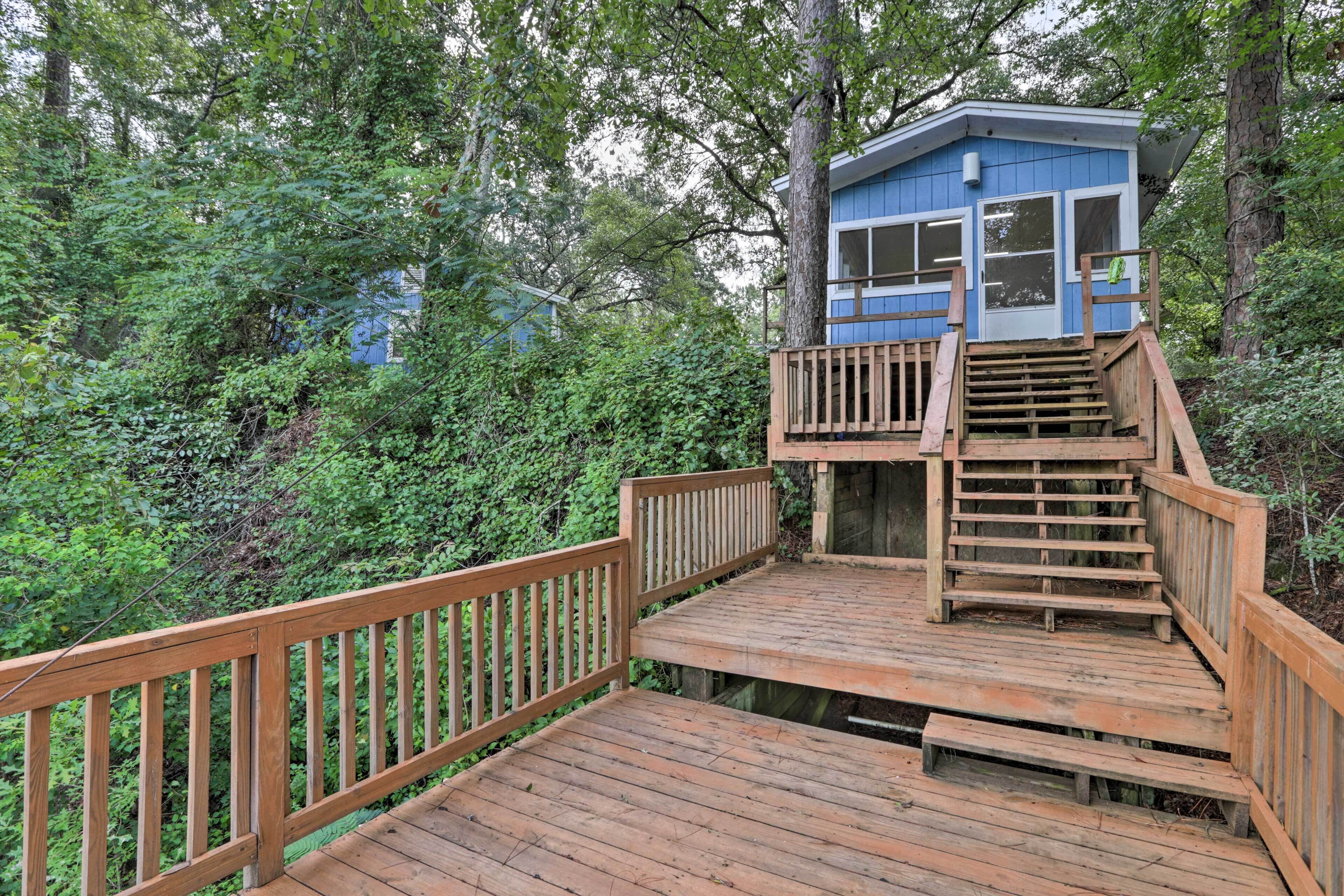 Waterfront Sopchoppy Hideaway w/ 2 Kayaks!