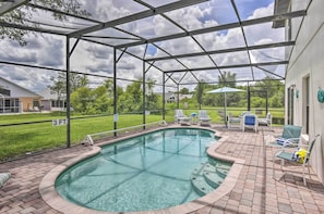 Villa (4 Bedrooms) | Front of property