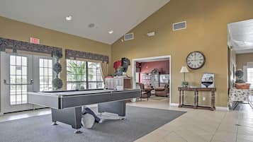 Villa (4 Bedrooms) | Interior