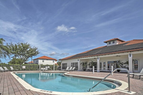 Villa (4 Bedrooms) | Interior
