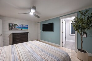 House (3 Bedrooms) | Interior - Tropical Naples Hideaway - 1 Mi to Beaches! (Naples)