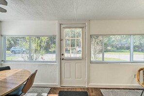 Interior - Tropical Port Charlotte Cottage - Walk to Bay! (Punta Gorda)