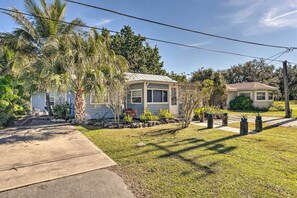 Interior - Tropical Port Charlotte Cottage - Walk to Bay! (Punta Gorda)