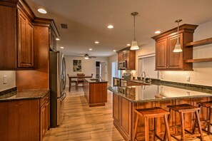 منزل (4 Bedrooms) | المنشأة من الداخل