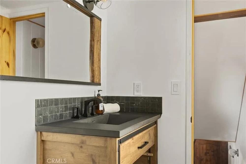 Oak Glen Airbnb & Cheap Cabin Rentals from 51 AirCabins