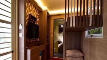 Signature Mobile Home | 1 bedroom, free WiFi, bed sheets