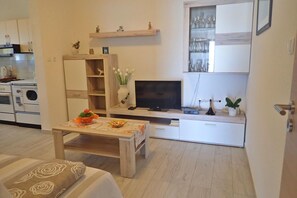Interior - Apartment by Velebit Canal near Paklenica (Barić Draga)