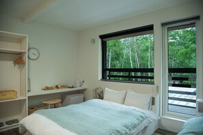 Double or Twin Room | Free WiFi - HOTEL BOTH - Hostel (Shari)