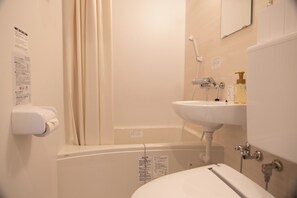 Double or Twin Room | Bathroom - HOTEL BOTH - Hostel (Shari)