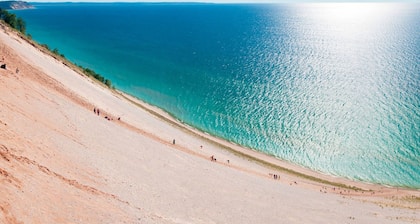 Bellaire, MI 2Bed, 3Bath Condo Shanty Creek-Winter Fun-World Class Golf Sleeps 8