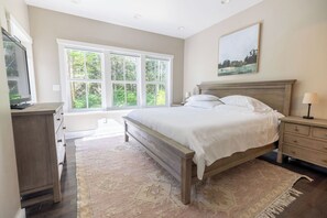 5 slaapkamers, een bureau, wifi, beddengoed