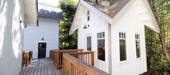 5 bedroom, 4 bath modern farmhouse, close to downtown