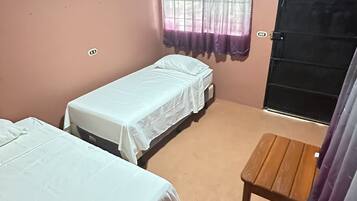 Traditional House | 4 bedrooms, WiFi, bed sheets