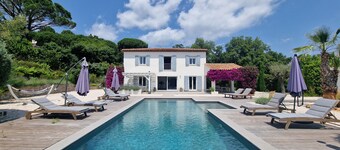 Modern villa Oliandre with big pool and garden in Le Plan de la Tour