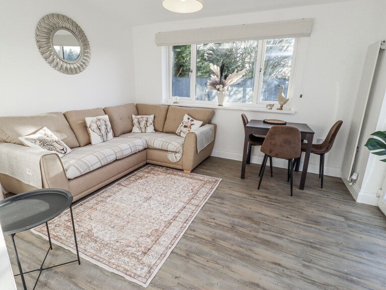 Old Colliery Cottage, Pet Friendly, With A Garden In Shilbottle - アルンマウス