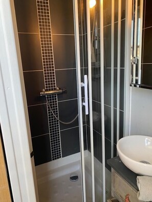 Kostenlose Toilettenartikel, Haartrockner