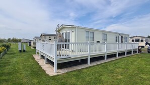 Exterior - Prestige 2-bed Caravan on Golden Anchor, Skegness (Skegness)