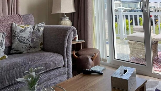 Living area - Prestige 2-bed Caravan on Golden Anchor, Skegness (Skegness)
