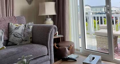Prestige 2-bed Caravan on Golden Anchor, Skegness