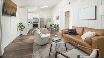 Standard Cottage | Living area