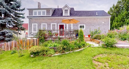 Dog-friendly home 1 block from beach with firepit, amazing ocean views, & office