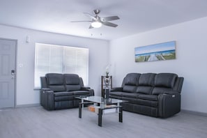 Smart TV, tavolo da calcetto