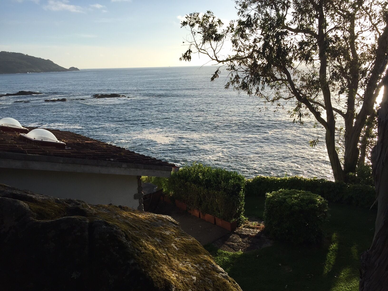 Casa Jardín Orilla del mar Frente a las Islas Cíes